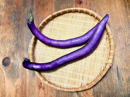 細長〜い茄子 03 大長茄子,ナス,野菜の写真素材