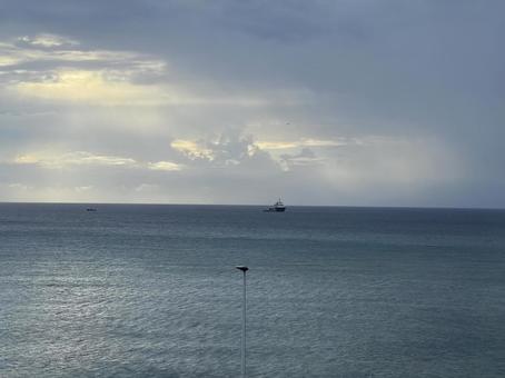 静かな海 静かな海 海,夕暮れ,自然の写真素材