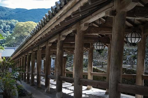 晩秋の長谷寺 長谷寺,風景,紅葉の写真素材
