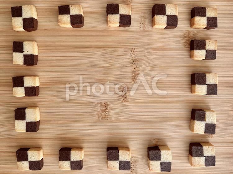 市松模様のクッキーフレーム 市松模様クッキー,チェッカークッキー,クッキーの写真素材