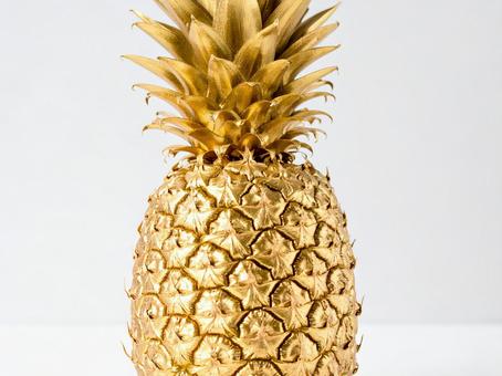 金のパイナップル 金のパイナップルの写真