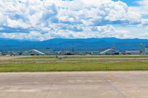 小松空港の展望デッキから眺める風景 小松空港,展望デッキ,風景の写真素材