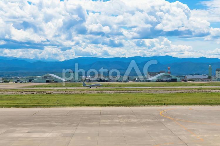 小松空港の展望デッキから眺める風景 小松空港,展望デッキ,風景の写真素材