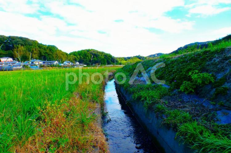 田舎の用水路 田舎,田んぼ,用水路の写真素材