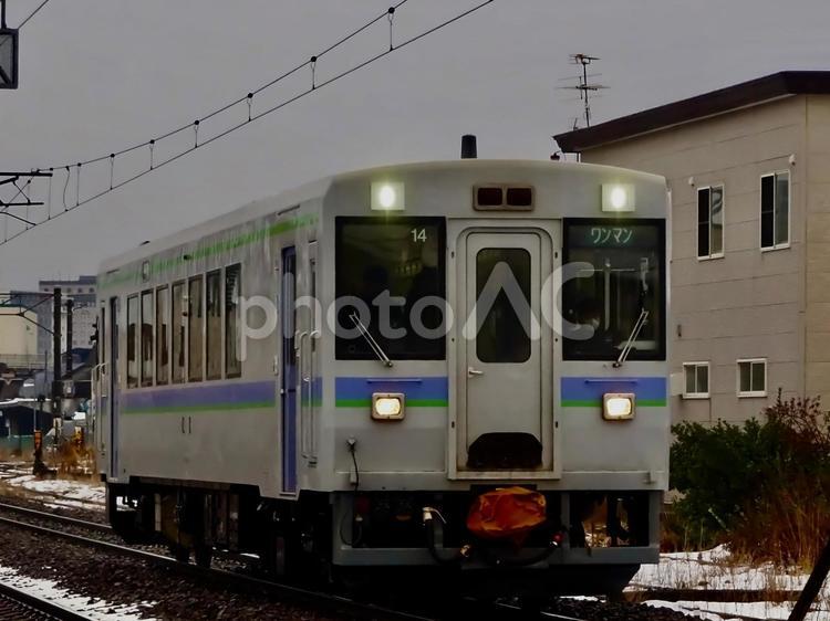函館本線 キハ150系 函館駅〜五稜郭駅 キハ150,キハ150系,キハ150系気動車の写真素材