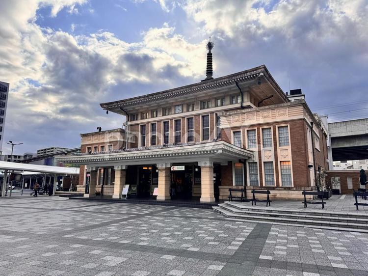 奈良市総合観光案内所 奈良市総合観光案内所,観光案内所,jr奈良駅の写真素材