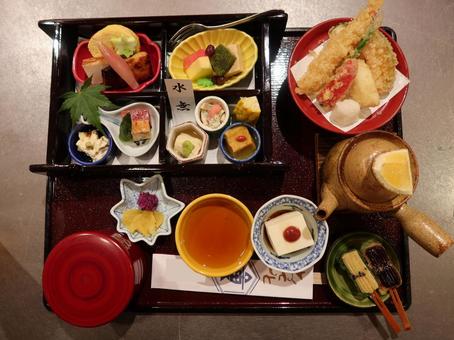 京都駅 京懐石弁当 京都駅,京懐石弁当,懐石弁当の写真素材