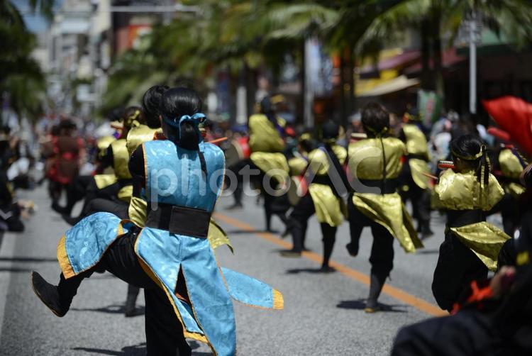 一万人のエイサー踊り隊 一万人のエイサー踊り隊,エイサー,国際通りの写真素材