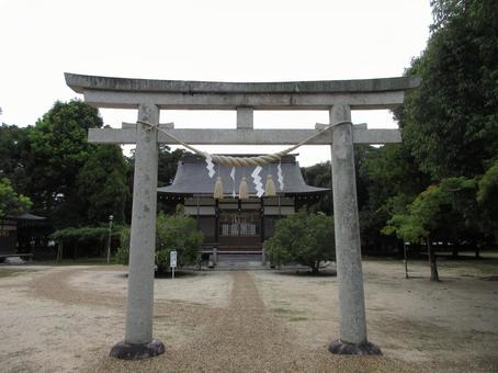 滋賀県-藤樹神社-鳥居と拝殿 滋賀県-藤樹神社-鳥居と拝殿の写真