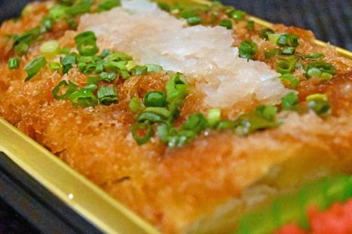 おろしチキンカツ丼 惣菜,チキンカツ,おろしの写真素材