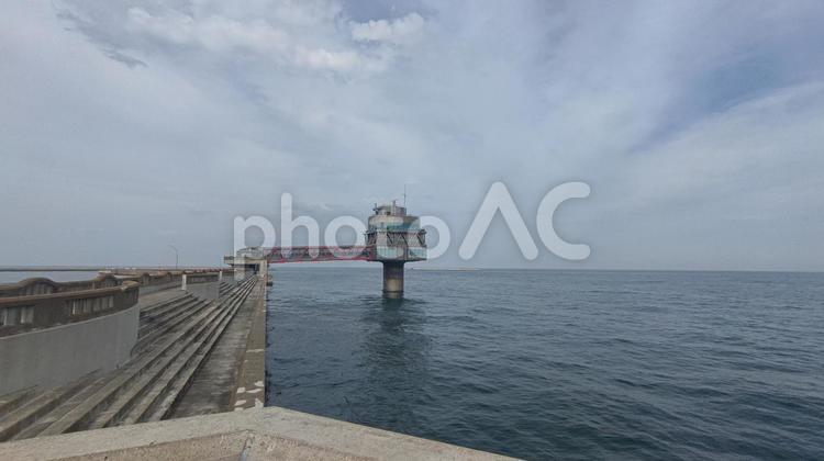 旅行先での写真 海,曇天,風景の写真素材