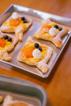 彩りフルーツのミニタルト デザート,スイーツ,タルトの写真素材