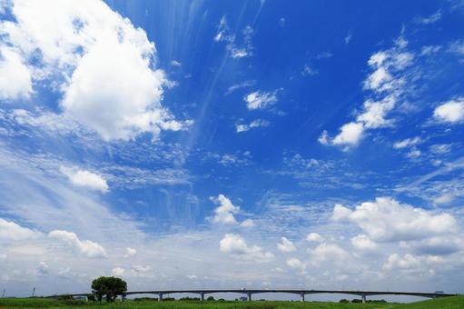 加須本郷堤防からの風景 加須本郷堤防からの風景 埼玉大橋,加須市,本郷堤防の写真素材