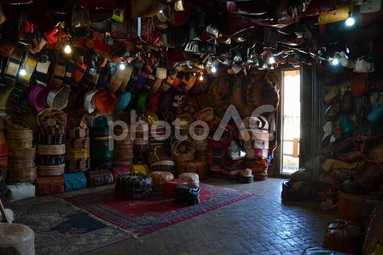 モロッコ　フェズ　なめし皮工場　タンネリ モロッコ,morocco,フェズの写真素材