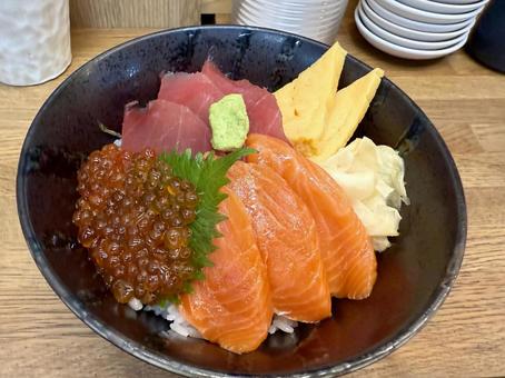 築地市場の海鮮丼 築地市場の海鮮丼 築地,築地市場,海鮮丼の写真素材