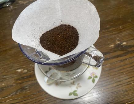コーヒードリッパー ペーパー コーヒー コーヒードリッパー ペーパー コーヒー コーヒードリッパー,コーヒードリップ,コーヒーの写真素材