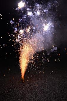 噴き上げ花火 噴き上げ花火の写真