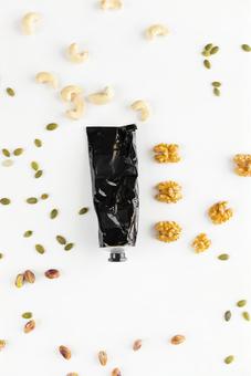 Black tulips and nuts, JPG