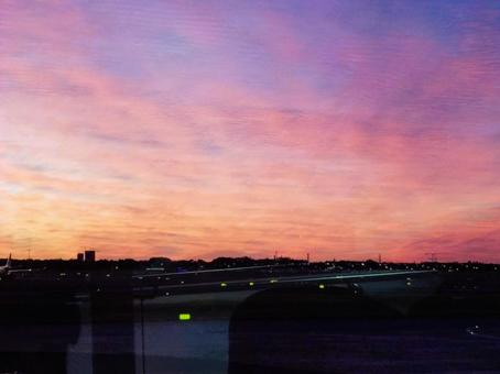 成田空港からの景色 成田空港からの景色 夕焼け,空,風景の写真素材