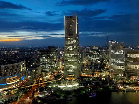 横浜ランドマークタワー夕景 横浜,ランドマークタワー,みなとみらいの写真素材