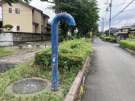 地面から出た通気口 地面から出た通気口 通気口,道路,散歩の写真素材