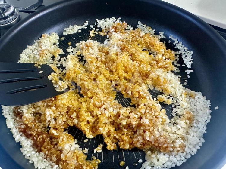パエリアを作るイメージ パエリア,料理,生米の写真素材