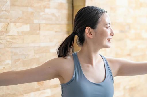 ヨガをする女性 ヨガ,フィットネス,ストレッチの写真素材