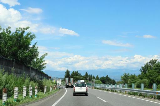 高速道路の風景 高速道路の風景 中央自動車道,高速道路,ドライブの写真素材