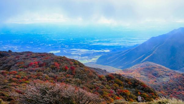 大船山から見た九重の風景 九重,秋,風景の写真素材