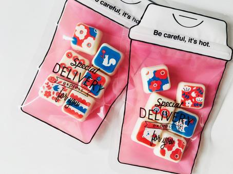 バレンタイン用　転写シートホワイトチョコ バレンタイン,チョコレート,ホワイトチョコの写真素材