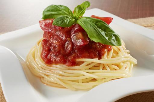 トマトソースパスタ トマトソースパスタ トマトスパゲッティ,トマトパスタ,フレッシュトマトパスタの写真素材