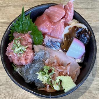 食★海鮮丼 海鮮丼,マグロ,鯛の写真素材