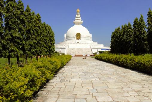 日本山妙法寺へ続く道　ルンビニ　1 風景,景観,屋外の写真素材