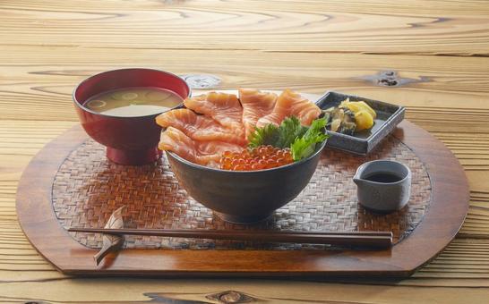 サーモン親子丼 定食 セットメニュー サーモン親子丼 定食 セットメニュー サーモン親子丼,鮭親子丼,定食の写真素材
