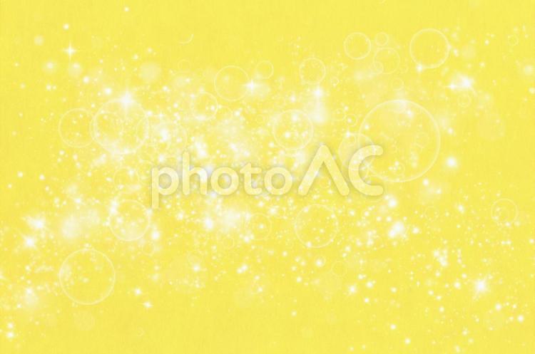 レモンイエローと弾けるようなバブル 光輝く,幻想的,バブルの写真素材