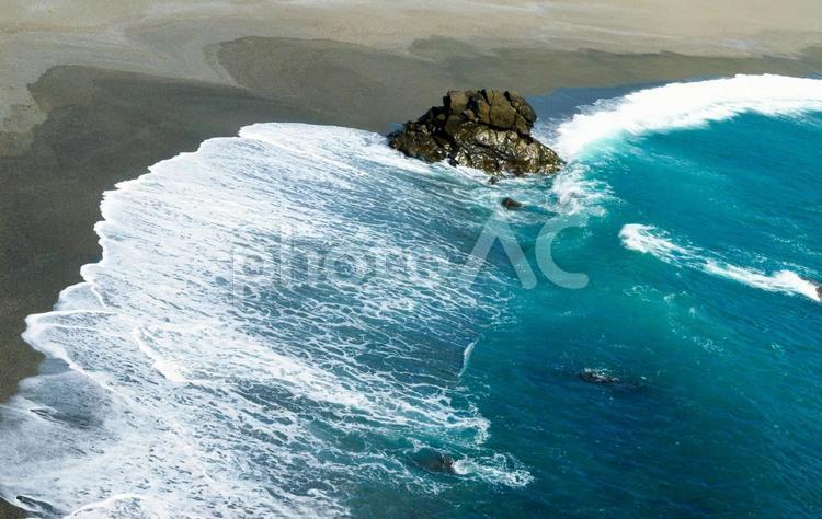 桂浜の波打ち際 桂浜,波,砂浜の写真素材