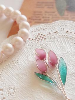 チューリップのアクセサリーの写真