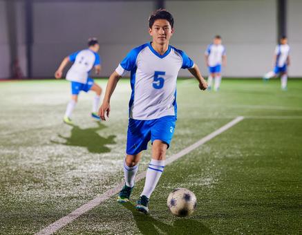 アマチュアフットサルチームの練習の写真