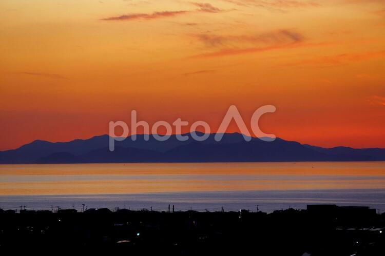 伊予灘の夕焼け　３ 伊予市,伊予灘,夕焼けの写真素材