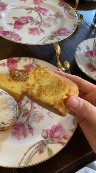I'll have a plain scone., JPG I'll have a plain scone., JPG