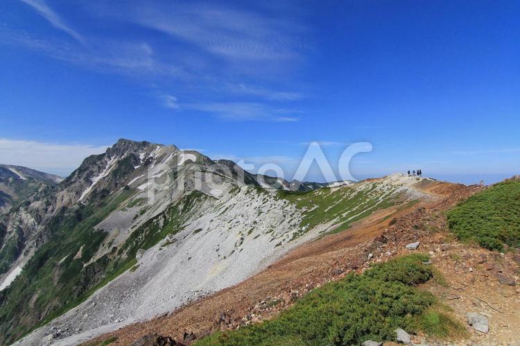 北アルプス（白馬岳の尾根） 白馬岳,北アルプス,山頂の写真素材