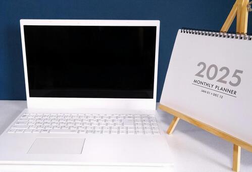 仕事納め（画面） 仕事納め,パソコン,カレンダーの写真素材