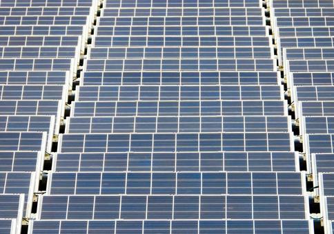 整然と並ぶ太陽光パネル 太陽光パネル,ソーラー,太陽光発電の写真素材