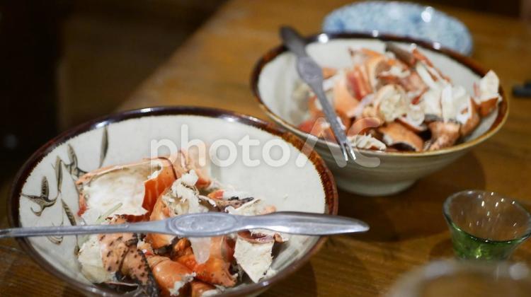 ヤシガニを食べた後の器 器,蟹の甲羅,ヤシガニの甲羅の写真素材