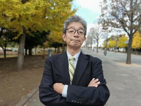 シニア男性サラリーマン シニア,中年サラリーマン,中高年サラリーマンの写真素材