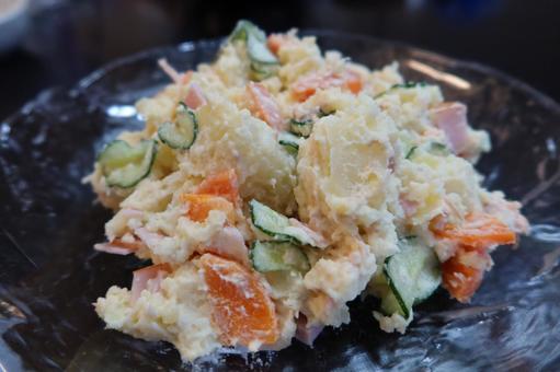 Homemade potato salad (close-up), JPG