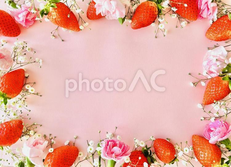 イチゴとお花のフレーム 苺,いちご,花の写真素材