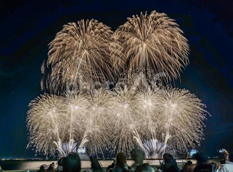 習志野花火大会2024年（1日目） 習志野花火大会,花火,fireworksの写真素材