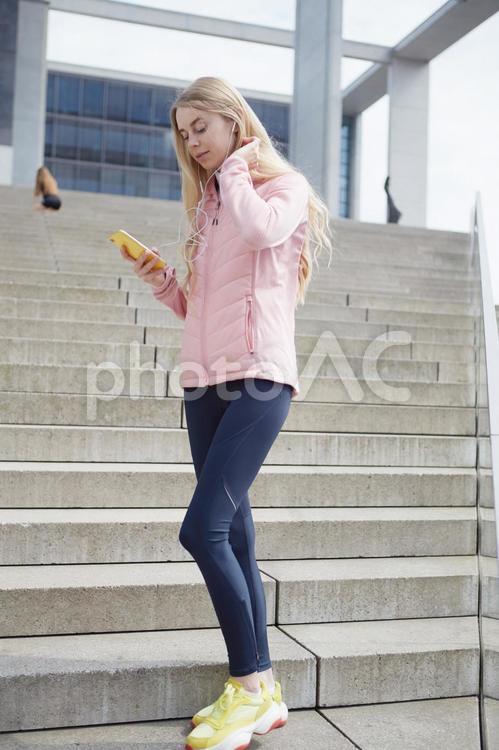 エクササイズする女性 女性,外国人,エクササイズの写真素材