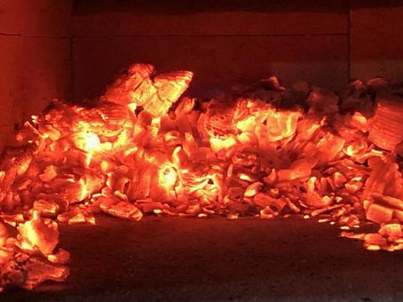 ピザ窯の中 02 ピザ窯の中 02 石窯,熱い,炭の写真素材